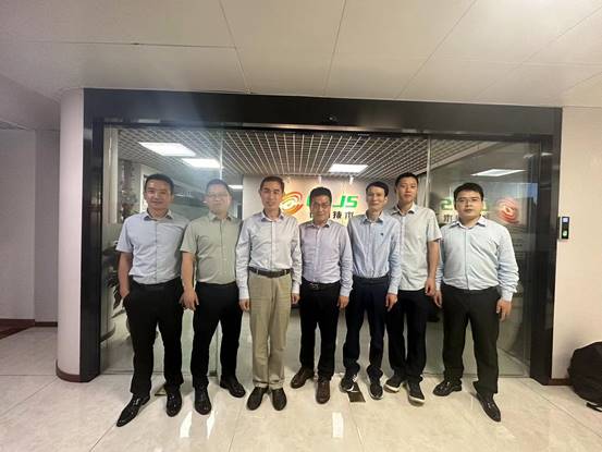 说明: J:\5.beat365中国官网（2022年11月始）\照片\2023.03访企拓岗走访企业\beat365中国官网领导班子一行调研海南创讯技术有限公司合影.jpg