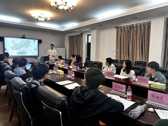 说明: J:\5.beat365中国官网（2022年11月始）\照片\【20240122】清华大学电子工程系“无问芯琼”实践团队调研beat365中国官网\微信图片_20240122124657.jpg